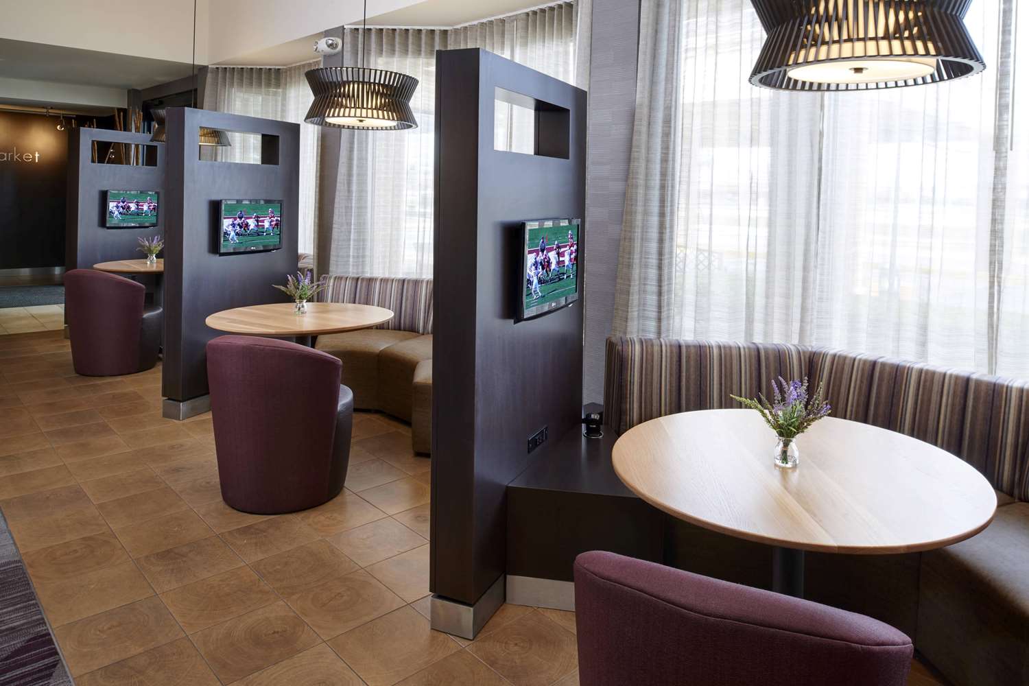 AmericInn by Wyndham Brookfield 24/29