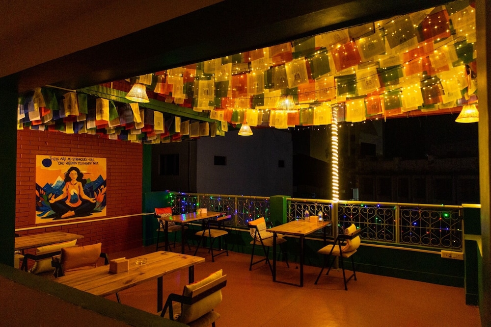 Famous House Kathmandu Youth Hostel 40/50