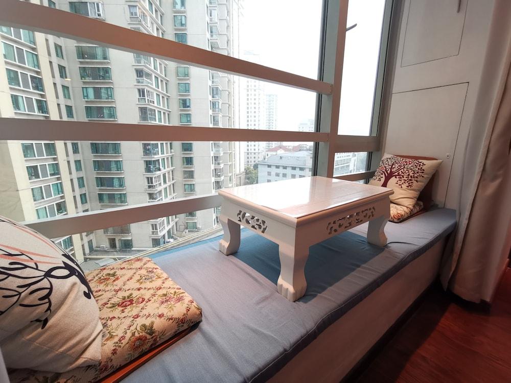 International Service Apartments 16/22
