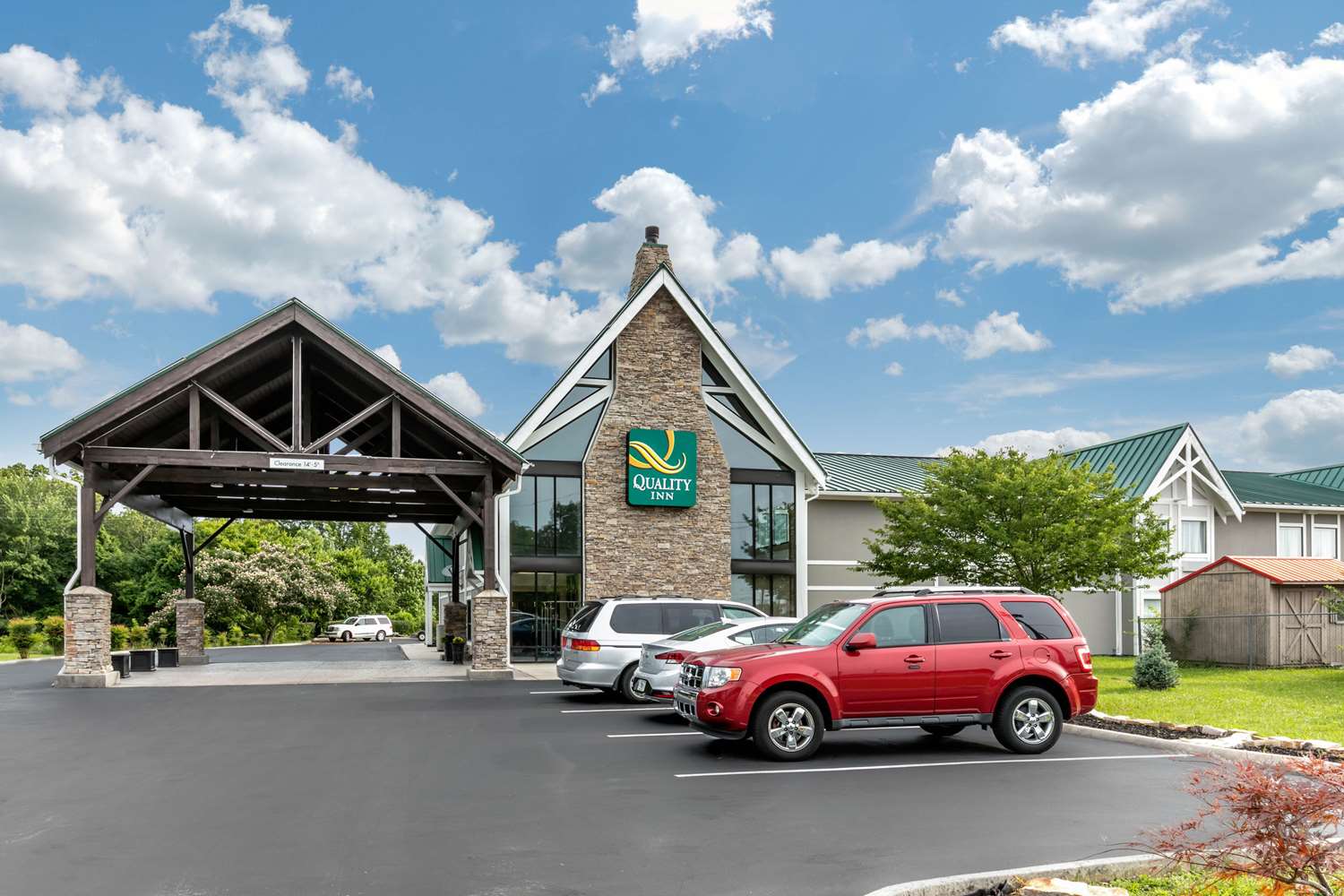 Quality Inn Monteagle, TN 38/40