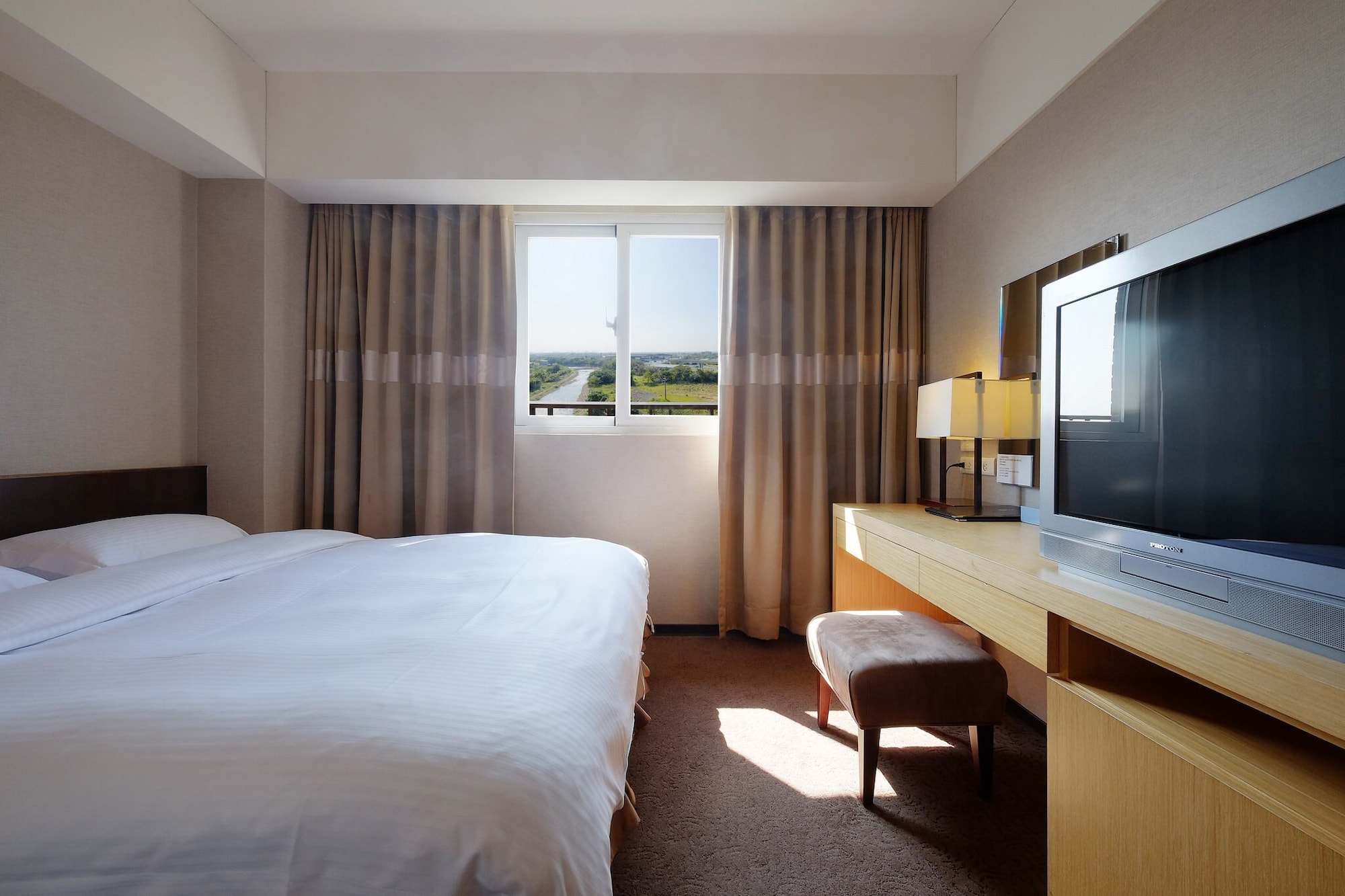 SUPERIOR, DOUBLE BED