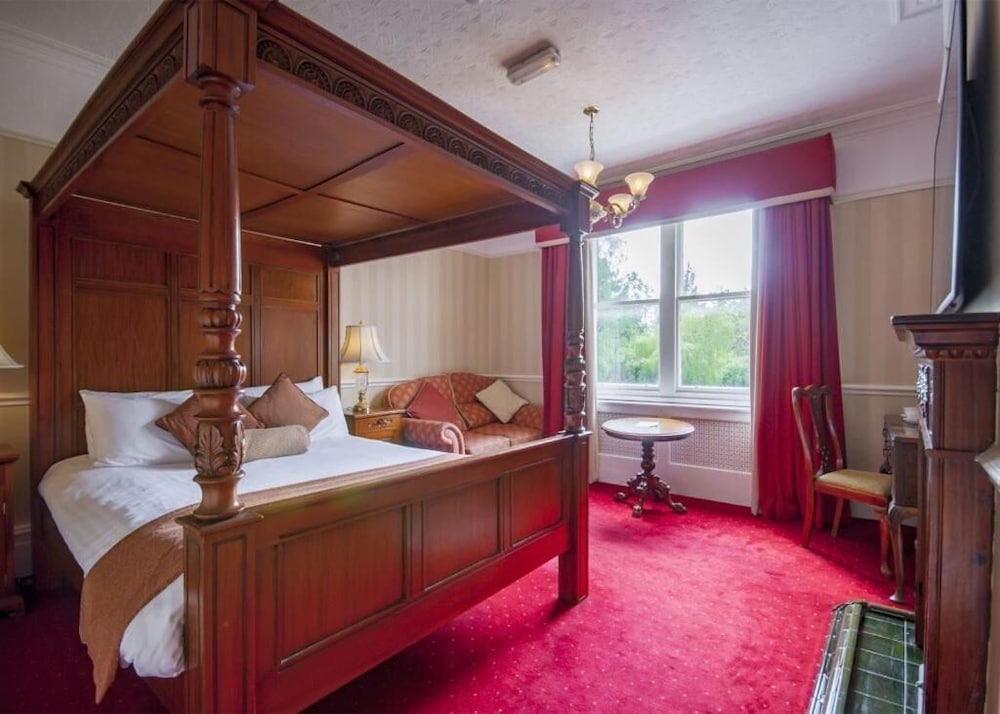 Brook Hall Hotel 9/66