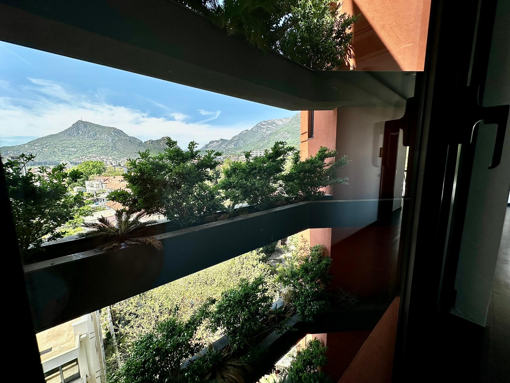 Hotel Del Medio 20/24
