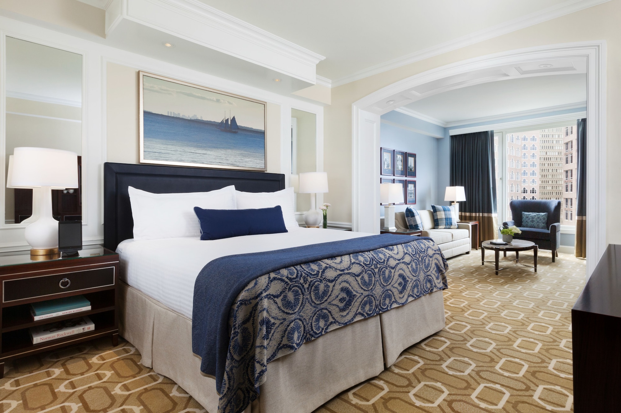 DELUXE, KING BED, HARBOUR VIEW