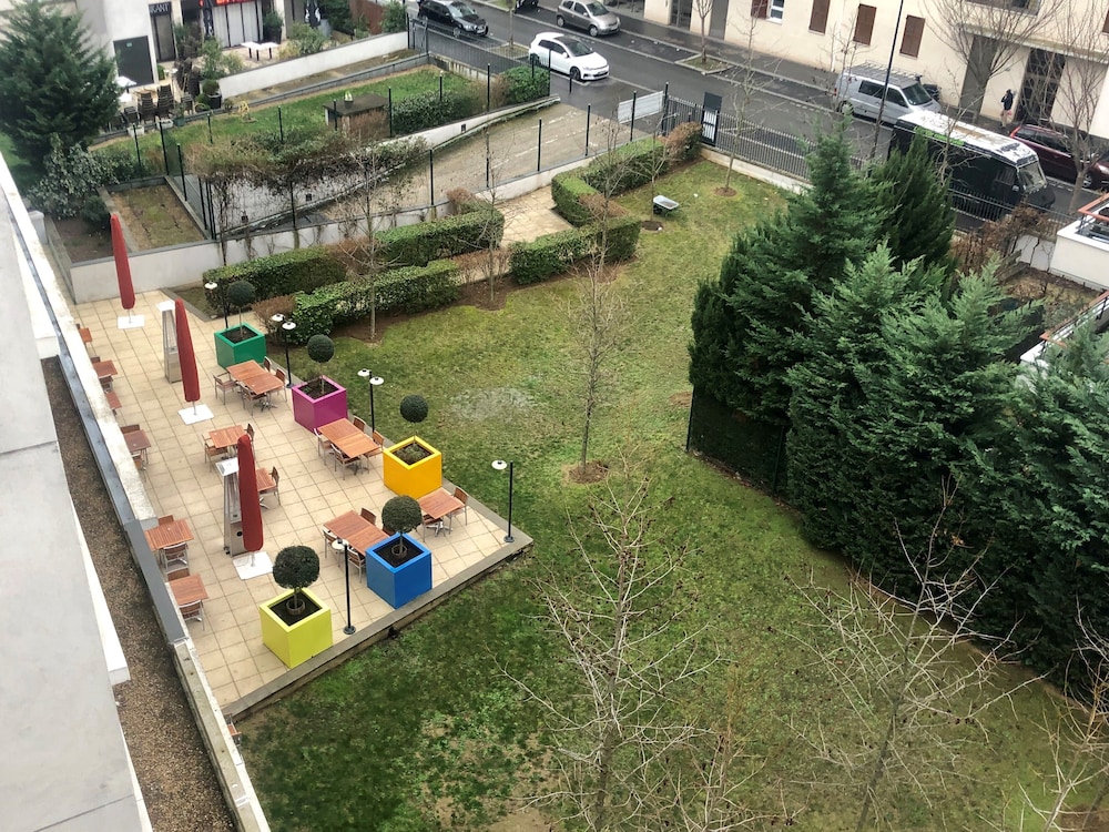 Courtyard By Marriott Paris Saint Denis 35/35