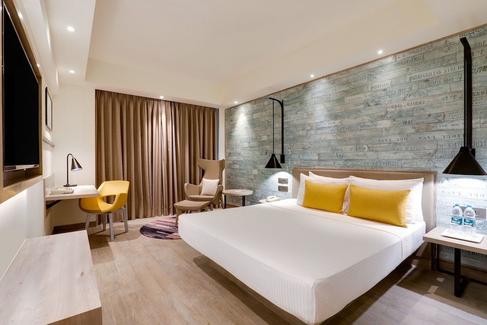 Room at Lemon Tree Premier Mumbai Airport (Ct), MUMBAI