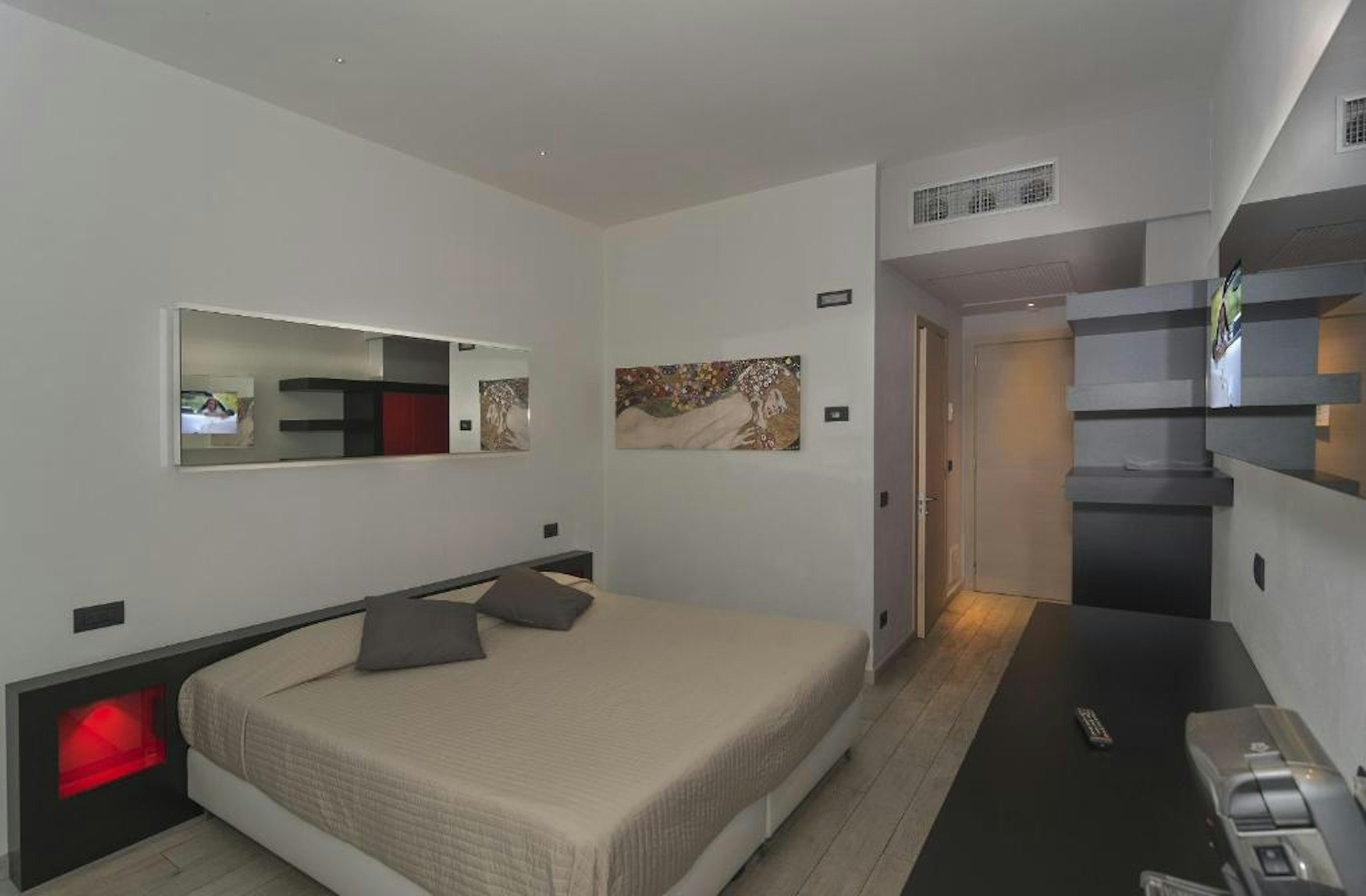 Blue Shades Aparthotel 53/66