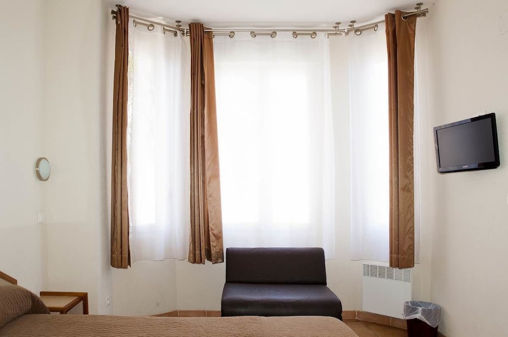 Splendid Hotel 32/71