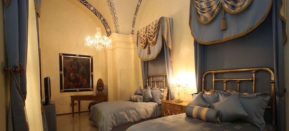 Palacio Borghese 38/68