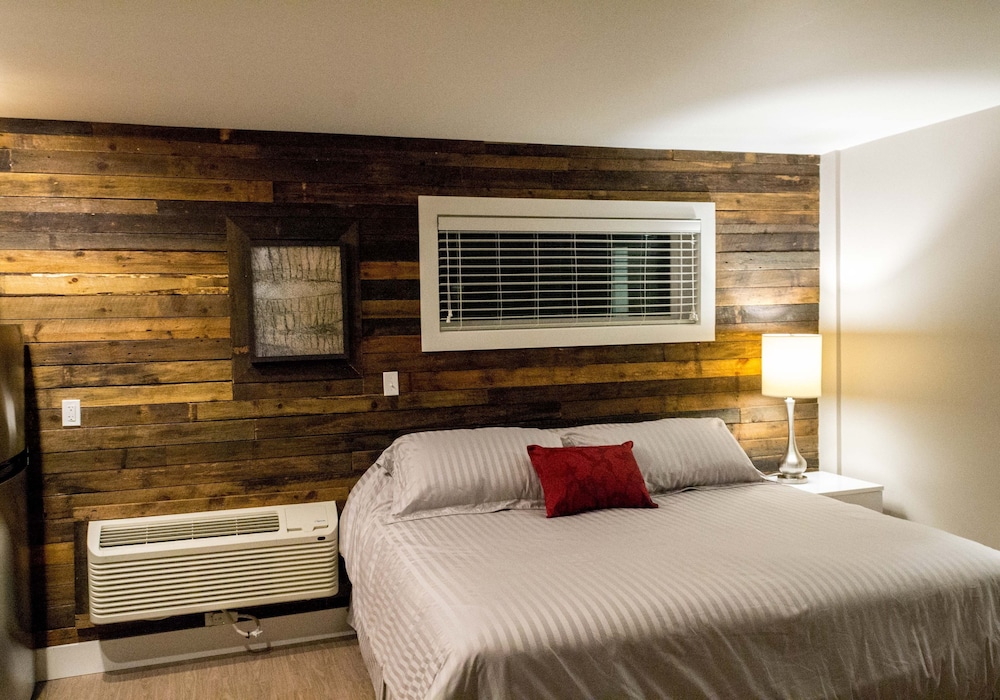 Lake Placid Inn: Residences 15/73