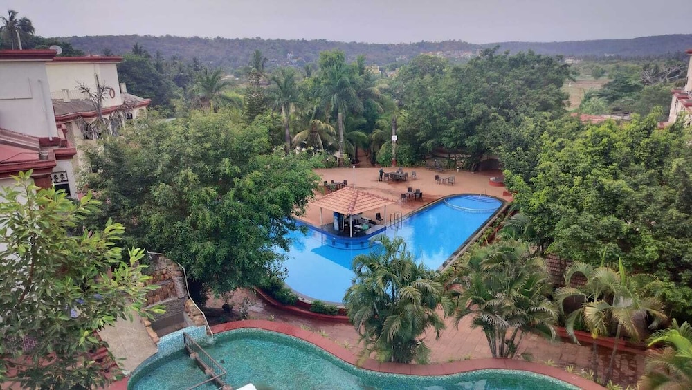 Sun City Hotel 46/52