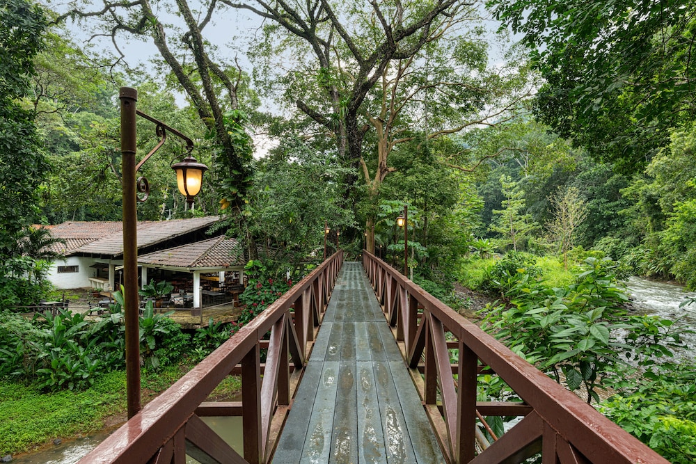 Villa Lapas Rainforest Eco Resort 3/29
