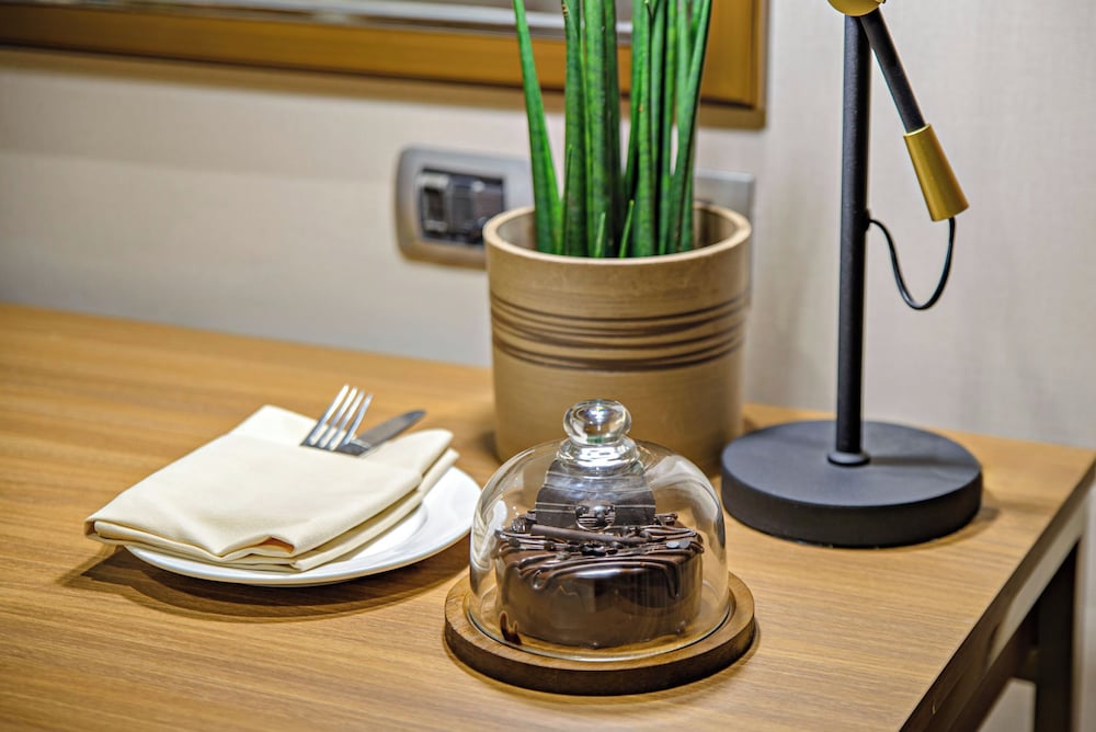 MCollection - Business & Leisure Stay in Eastwood City 35/42