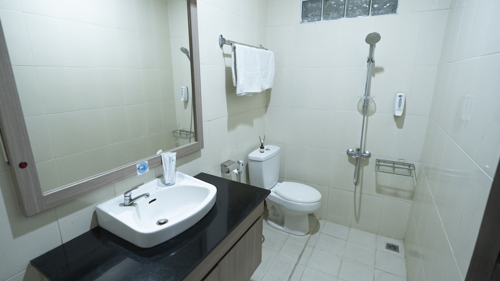 Aleyra Hotel and Villa Garut 48/50