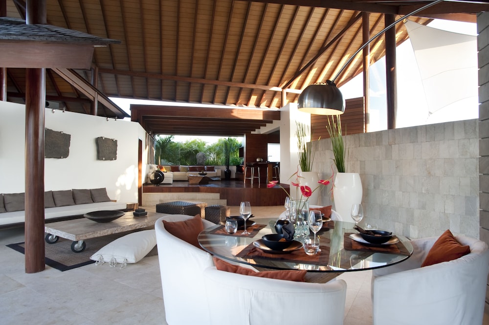 The Layar - Designer Villas & Spa 35/50