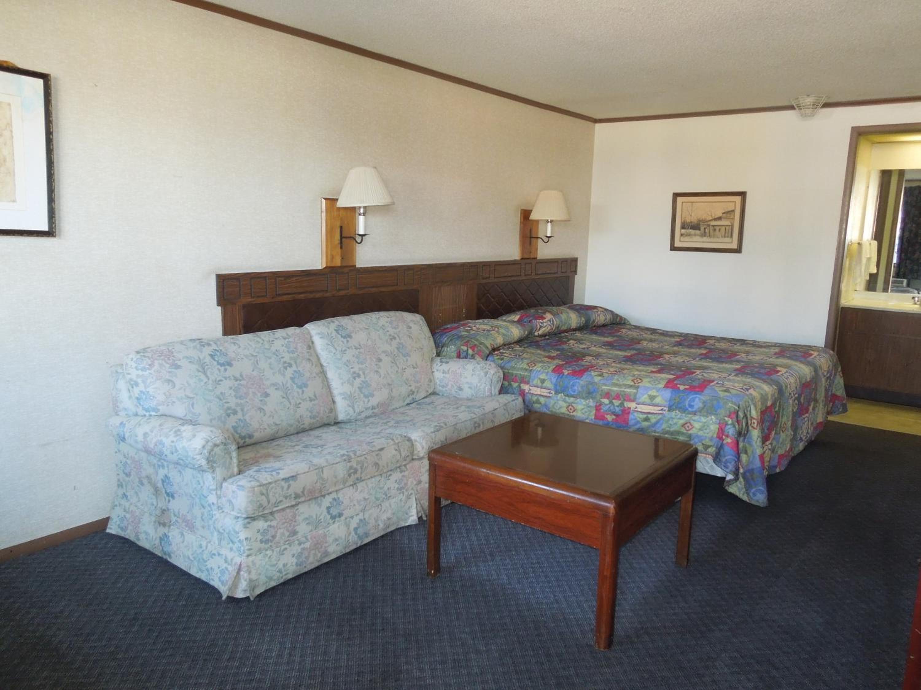 Xenia Country Inn 20/40