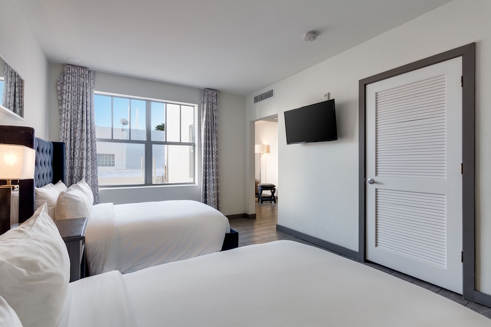Clinton Hotel South Beach 18/64