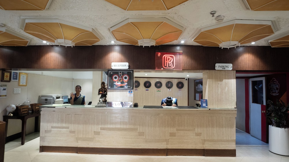 HOTEL RADHIKA REGENCY 5/50