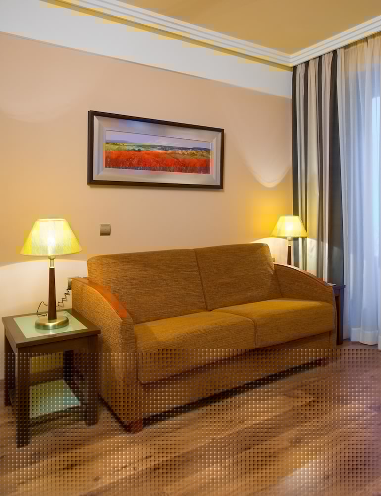 Suites Gran Via 44 Hotel 23/51