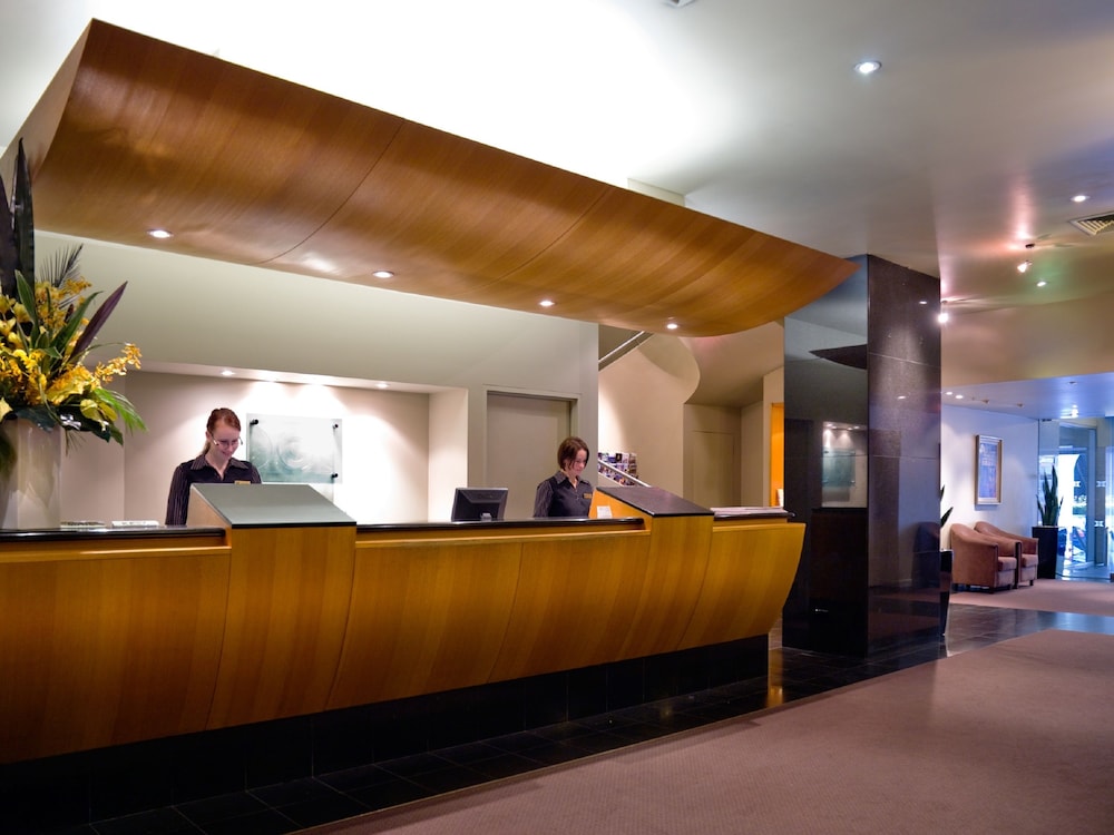 Lobby at Hotel Grand Chancellor Melbourne, MELBOURNE
