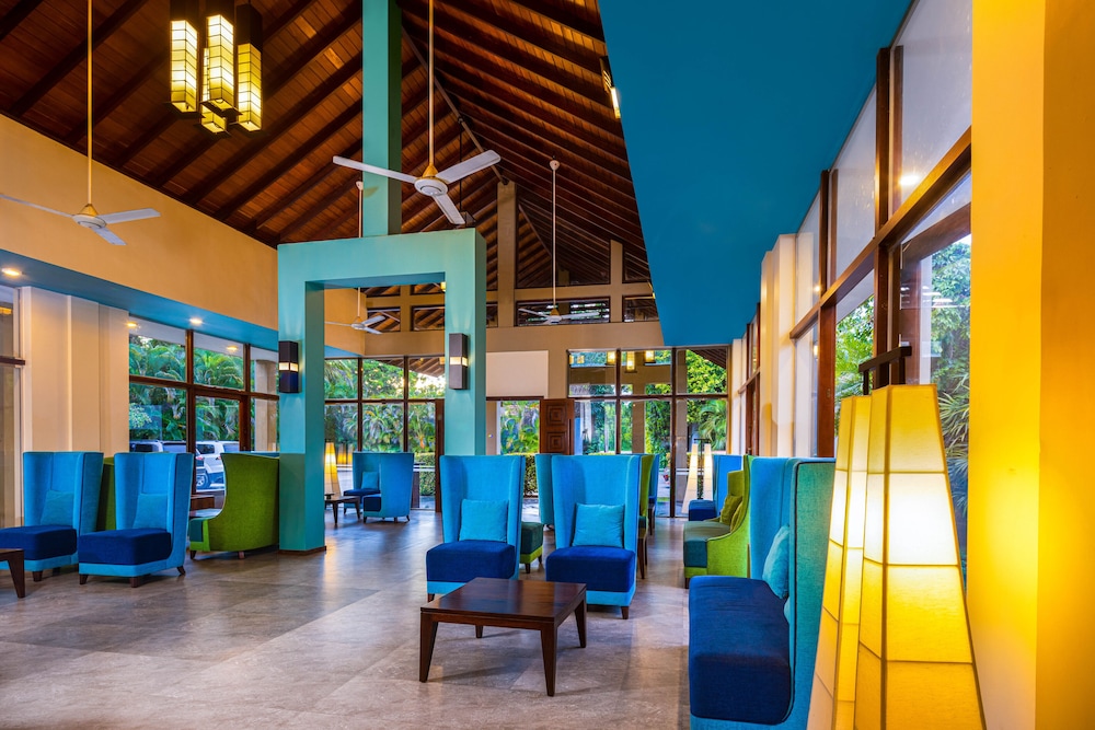 Chaarya Resort Spa By Chandrika 55/60
