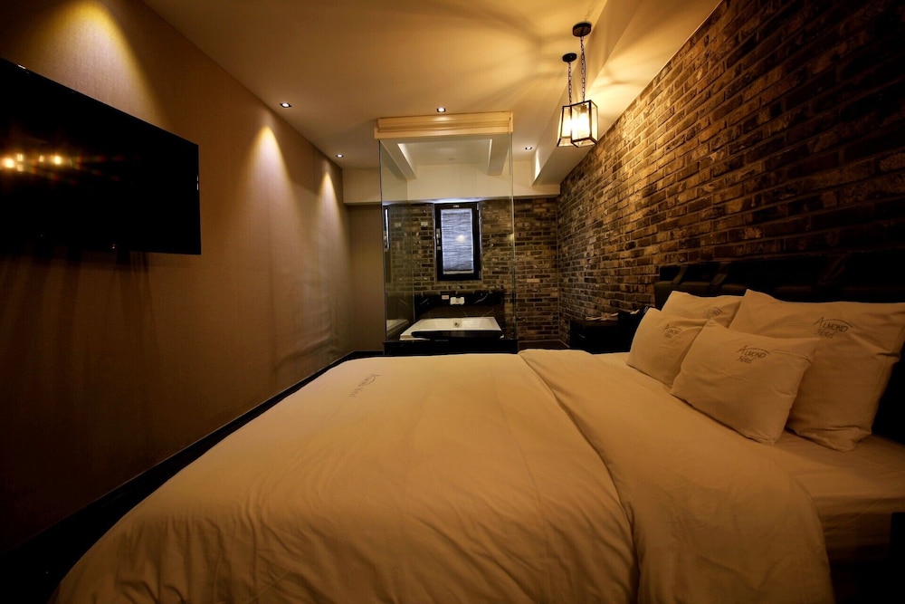 Masan Almond Hotel 22/43