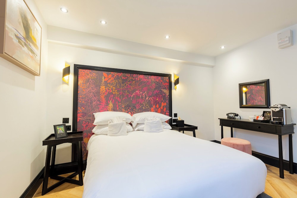 Wainstones Hotel 16/48