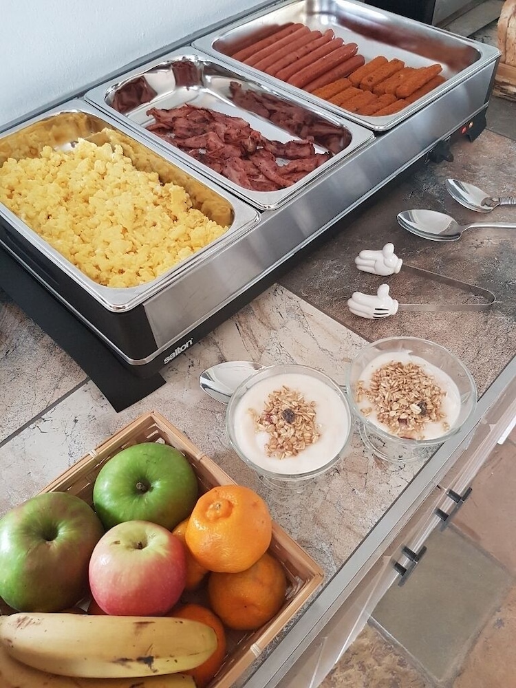 PhysEQFiT Guesthouse & Spa 8/25