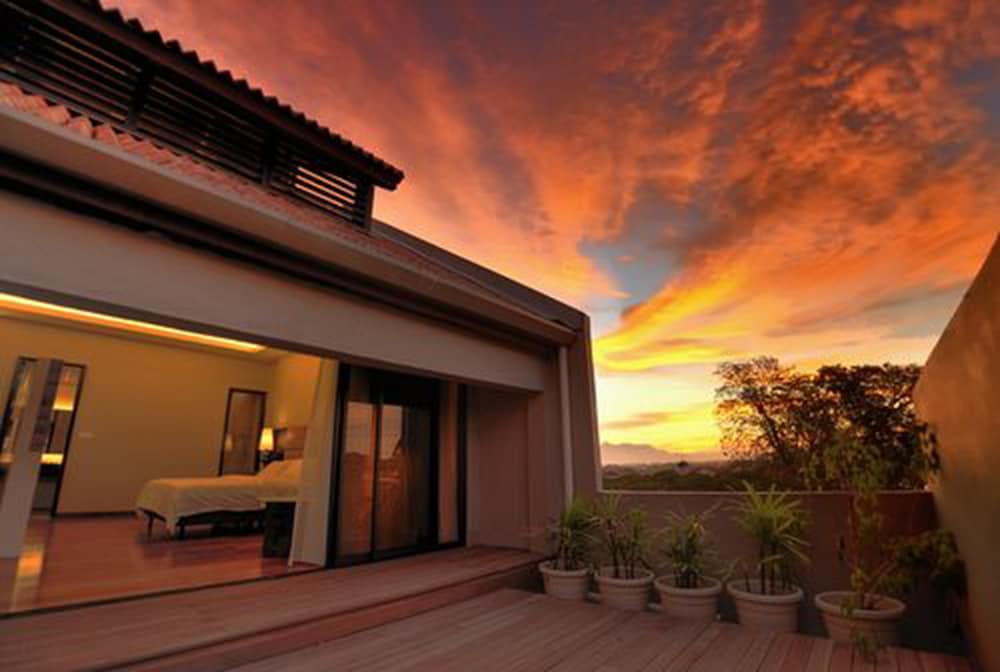 The Ranee Boutique Suites 2/74