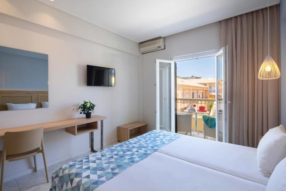 Rossi S Studios and Apartments 33/71