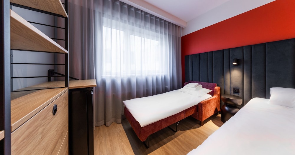 Tallink Express Hotel 29/68