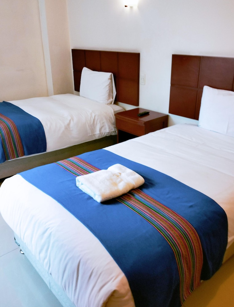 Hoteles Casa Real 8/36