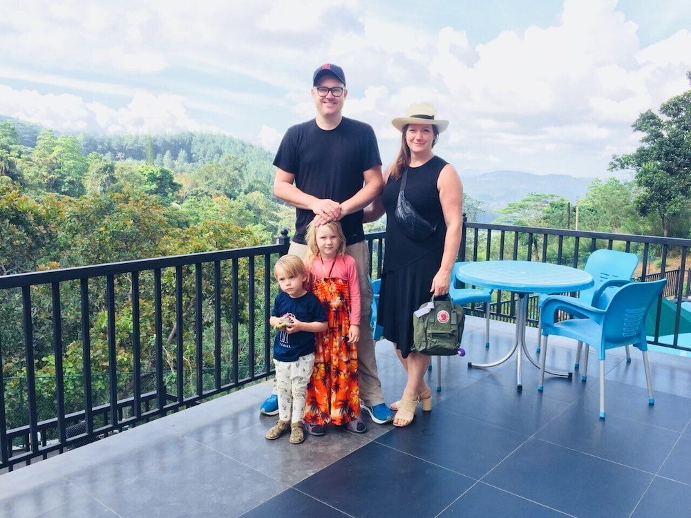 Kandy Grand Hills 12/50