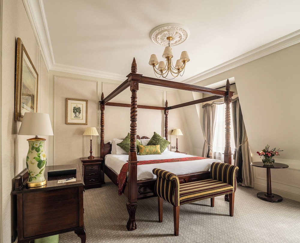 غرفة سوبيريور صغيرة بسرير كينج، The Leonard Hotel 6/8