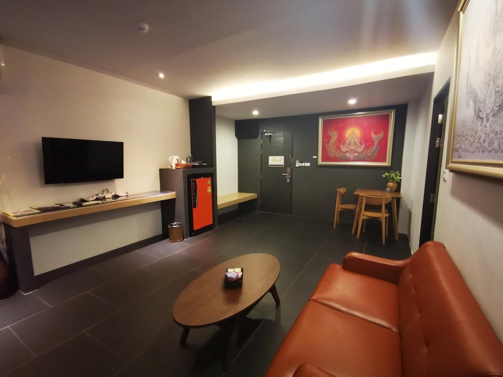 Mandy Nok Hotel 36/46