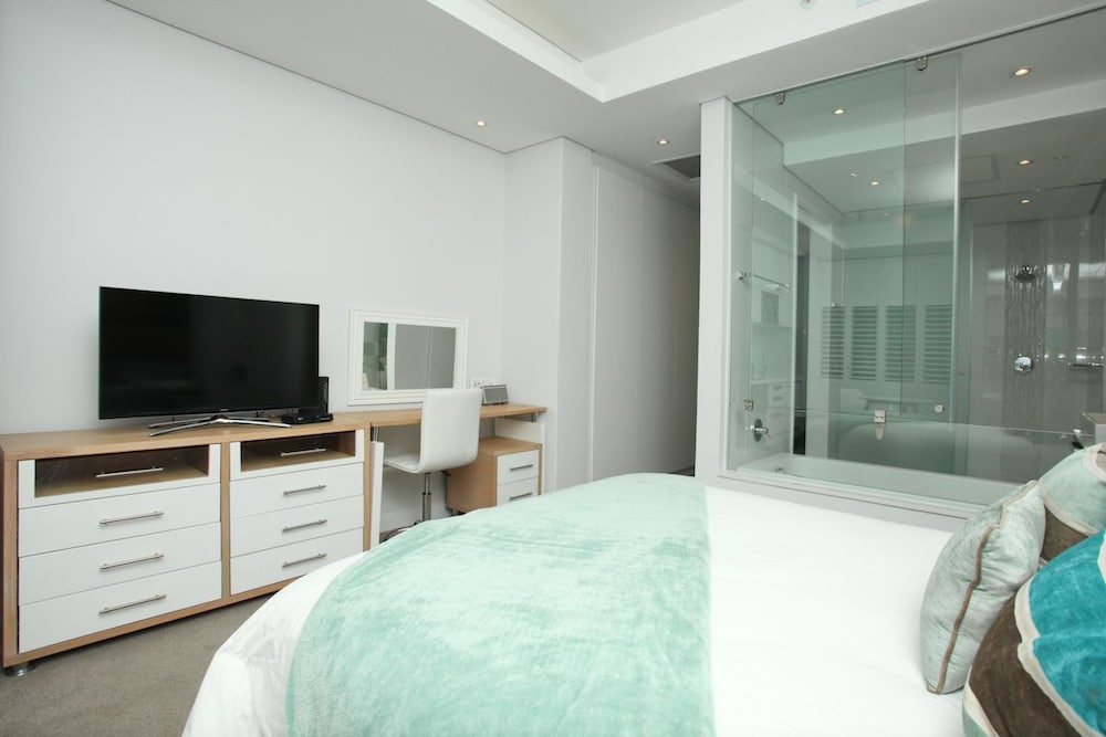 Sandton Skye Unit 702 25/50