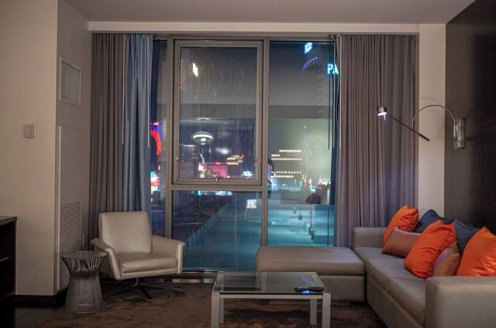 Palms Place 48/61