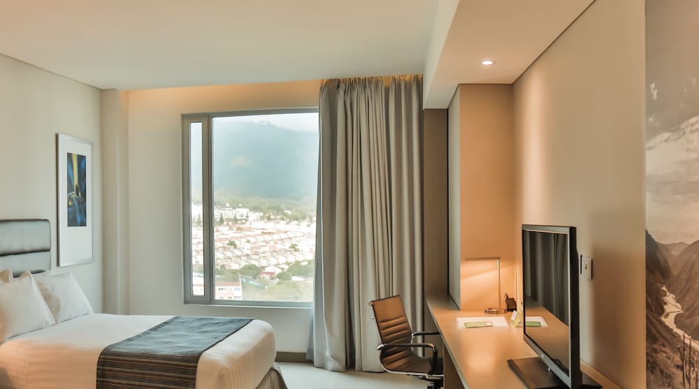 Holiday Inn Bucaramanga Cacique 33/74