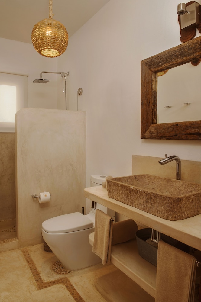 Carita Hotel & Residence 49/50
