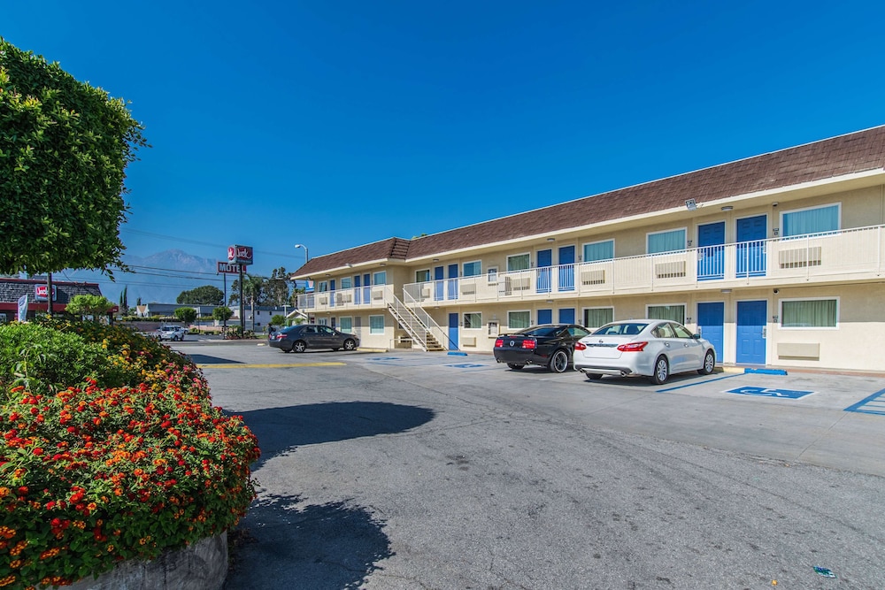 Motel6 Ontario, CA - Airport 49/61