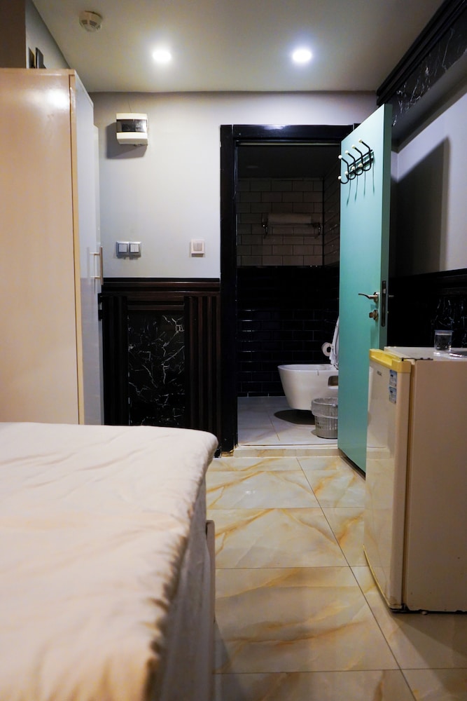 The Little Prince Hotel 6/48