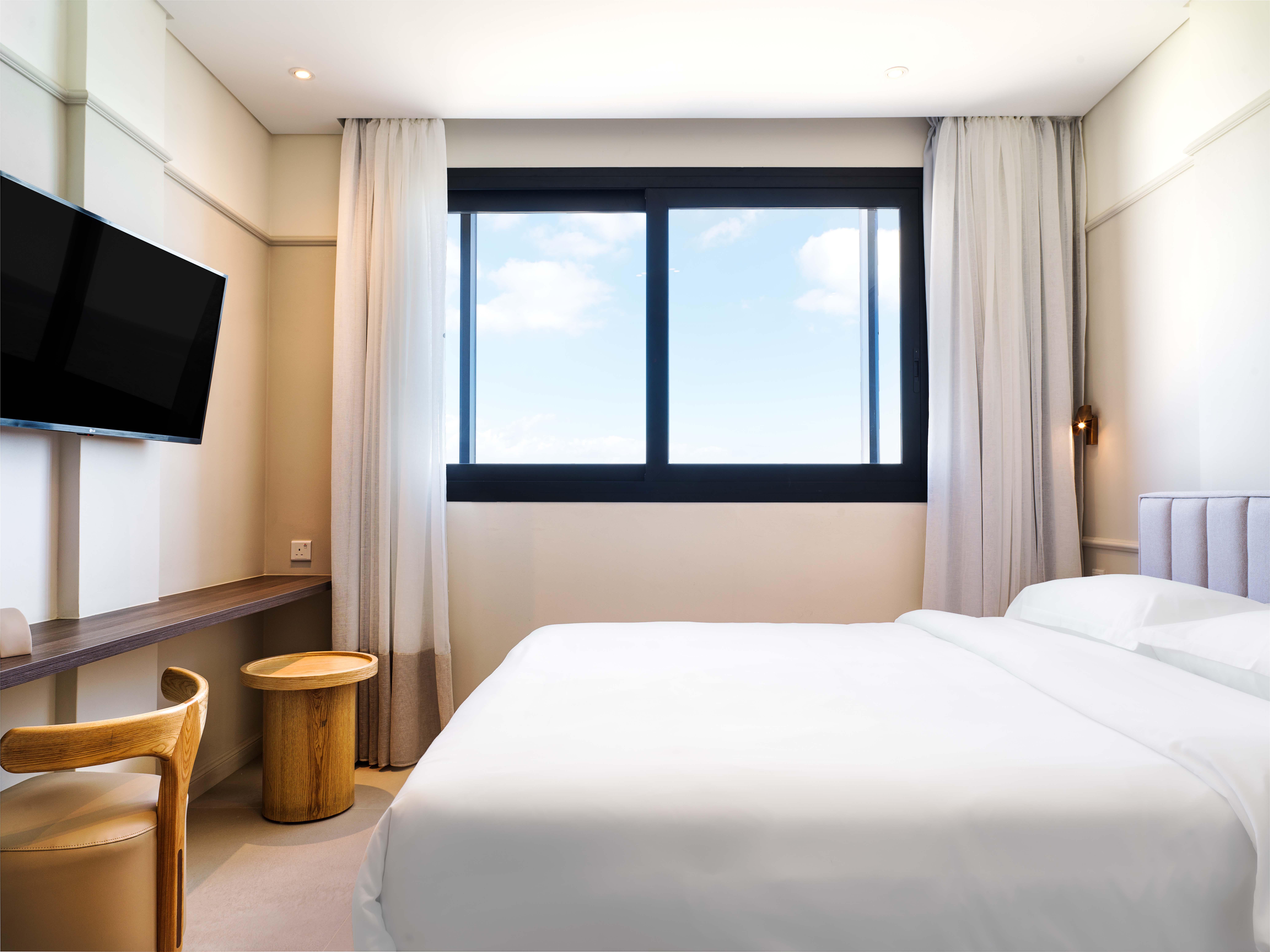 2 Bedrooms, Suite, Sea Front, Balcony