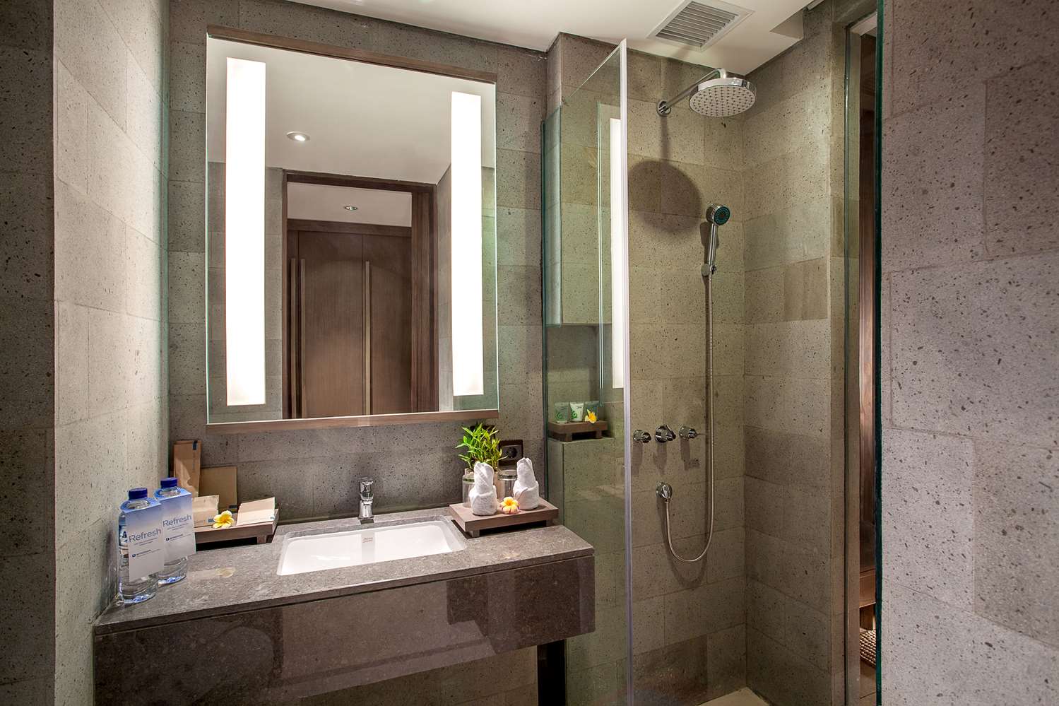 Wyndham Tamansari Jivva Resort Bali 43/46