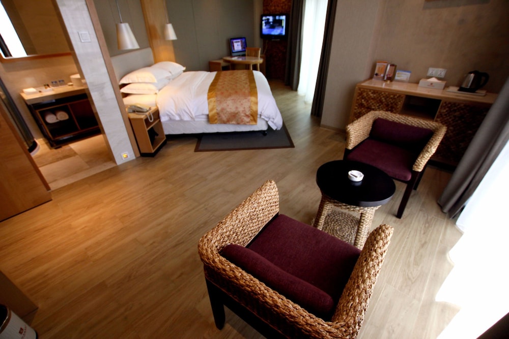 Excemon Beihai Beach Hotel 12/28