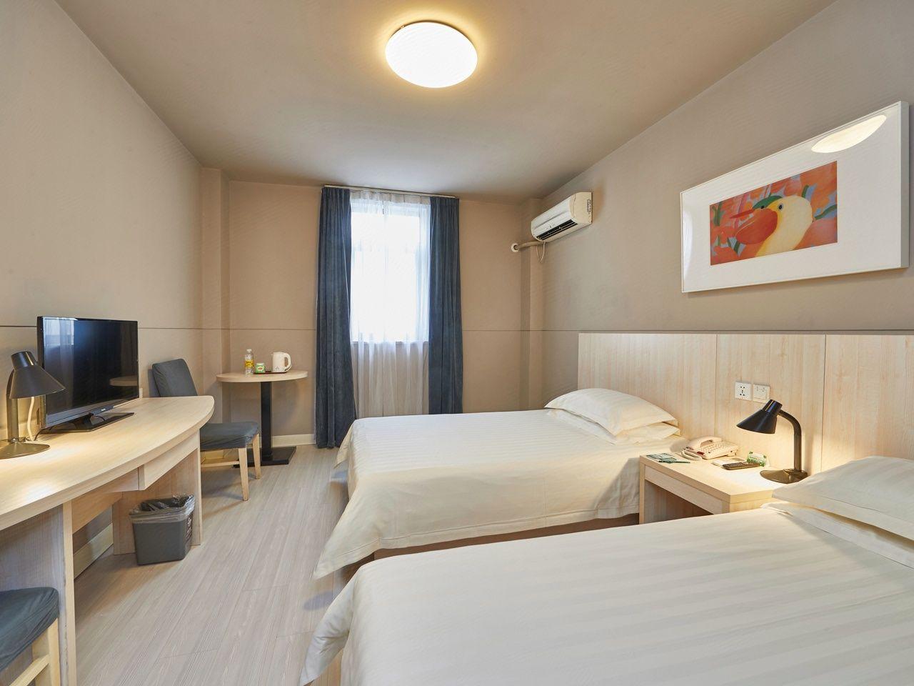 Superior, Twin Beds