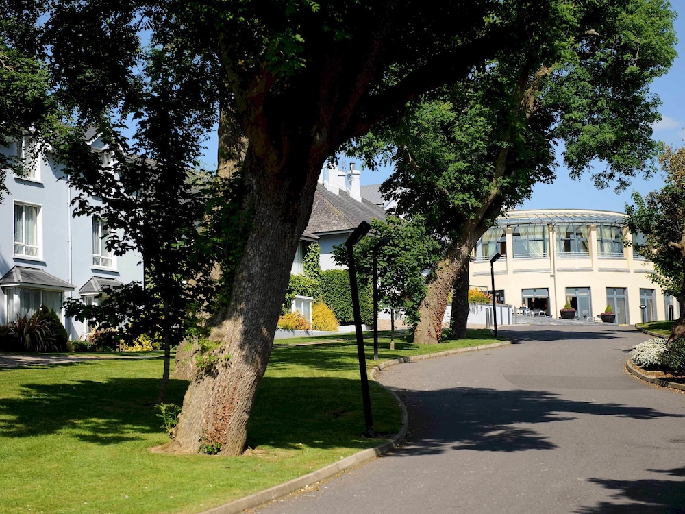 Ballyroe Heights Hotel 52/61