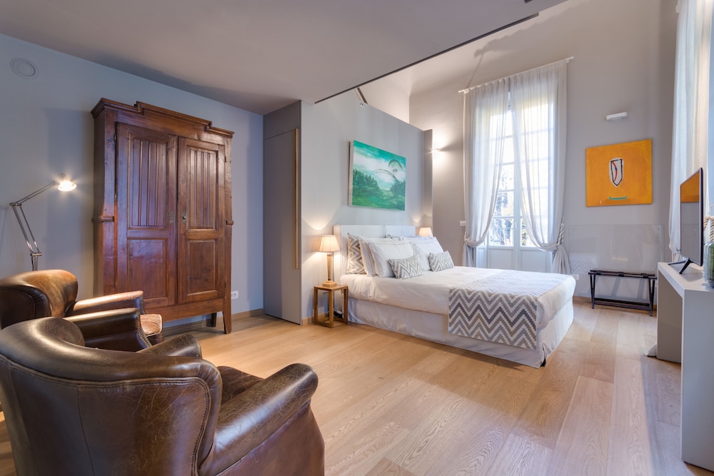 Palazzo Del Carretto Art Apartments 17/72