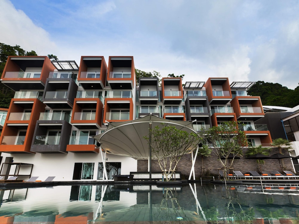 Novotel Phuket Kamala Beach in Kamala