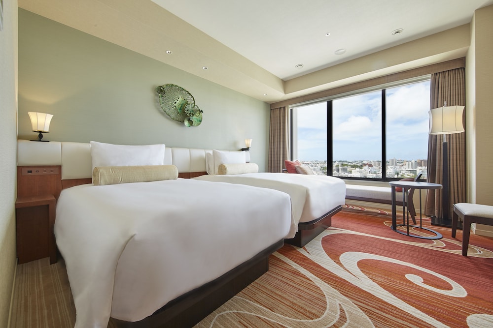 Hyatt Regency Naha, Okinawa 18/67