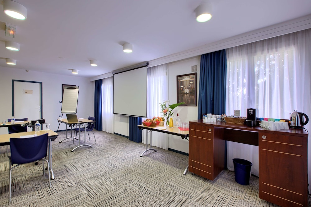 Hotel Kyriad Libourne - Saint Emilion 20/34